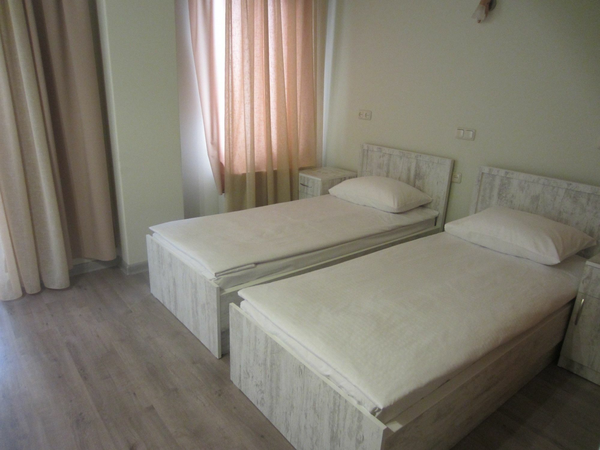 The Rooms Hostel Erevan Esterno foto